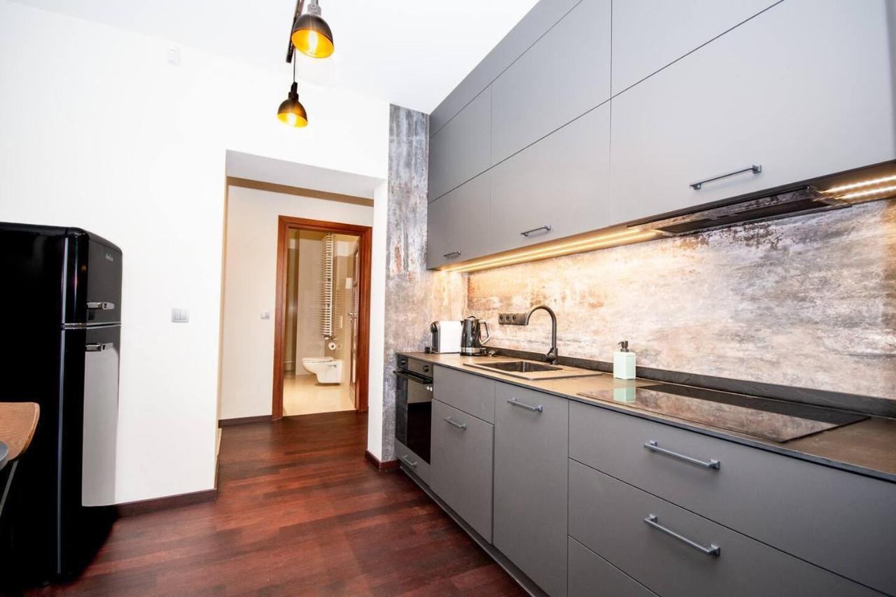 Inpoint 2-Bedrooms Apartment With Private Garden And Free Parking Cracovie Extérieur photo