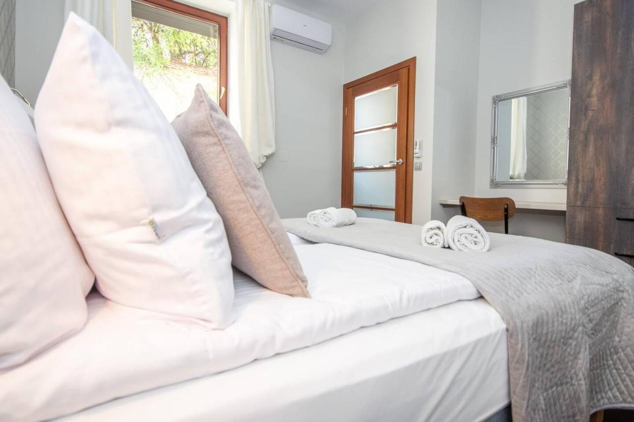 Inpoint 2-Bedrooms Apartment With Private Garden And Free Parking Cracovie Extérieur photo